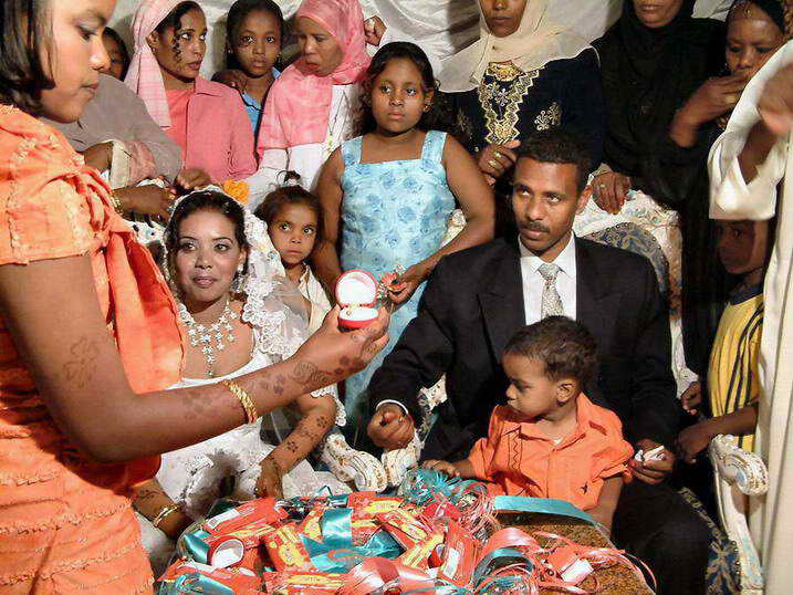 https://moguldom.com/wp-content/uploads/2014/07/Egypt-Nubian_wedding.jpg