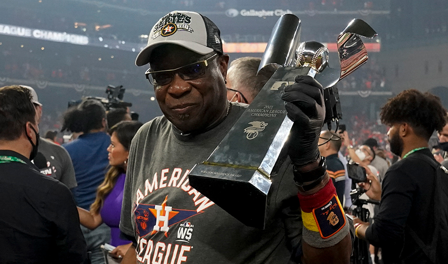 Astros Manager Dusty Baker gets COVID! His Mask and Gloves could NOT STOP  IT! 